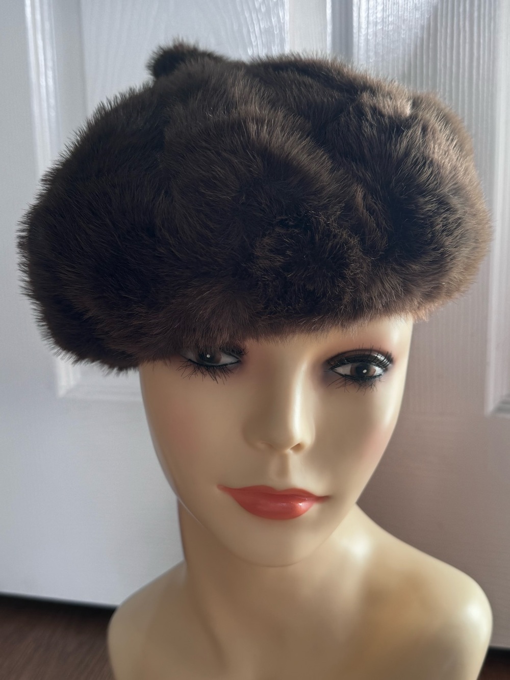 Faux fur beret hat brown